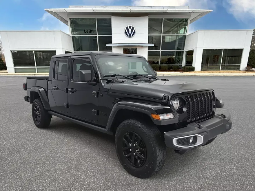 2023 Jeep Gladiator Sport S photo 1