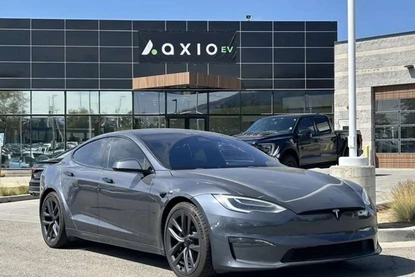 2021 Tesla Model S Long Range photo 1