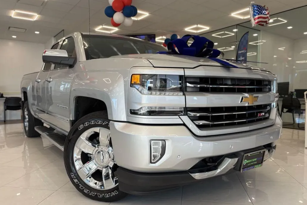 2016 Chevrolet Silverado 1500 LTZ Z71 photo 1