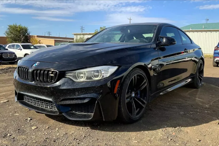2015 Bmw M4 Coupe photo 1