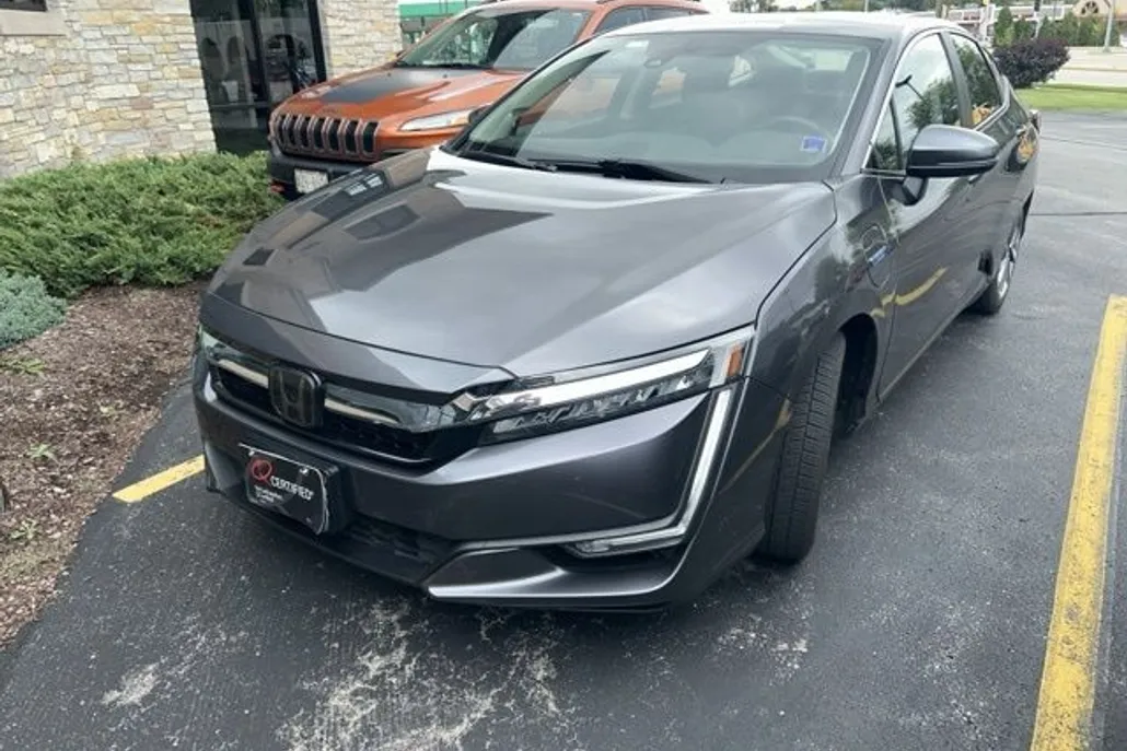 2018 Honda Clarity Plug-In Hybrid Touring photo 1
