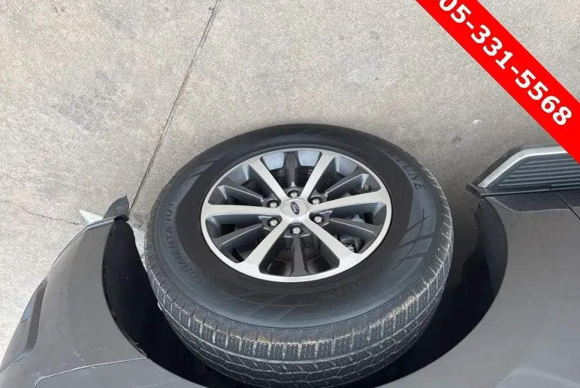 2019 Ford Expedition MAX XLT photo 1