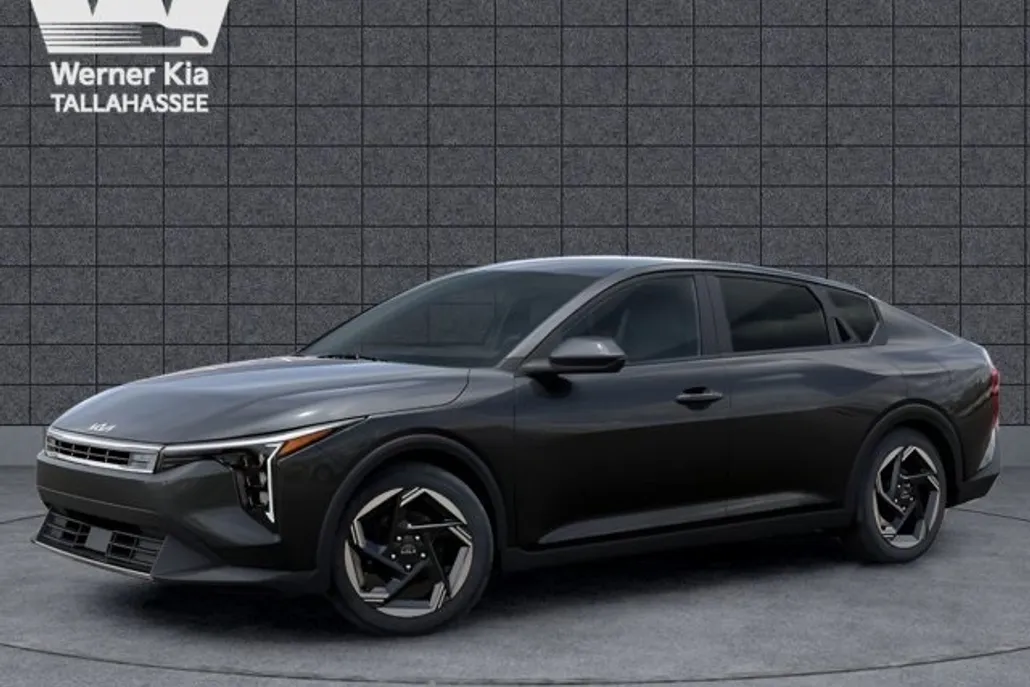 2025 Kia K4 EX photo 1