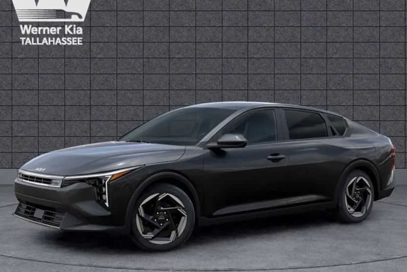 2025 Kia K4 EX photo 1