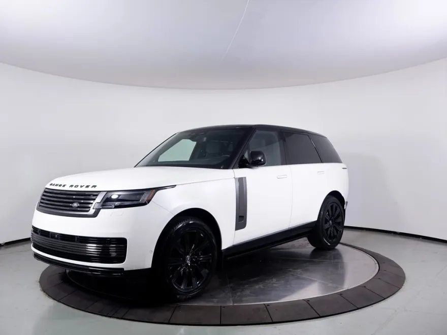 2024 Land Rover Range Rover SV photo 1