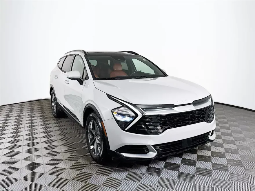 2023 Kia Sportage SX photo 1