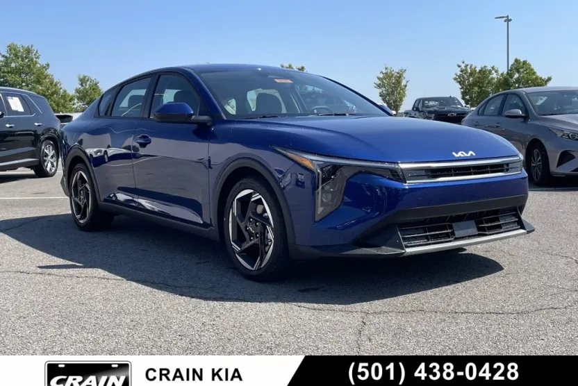 2025 Kia K4 EX photo 1
