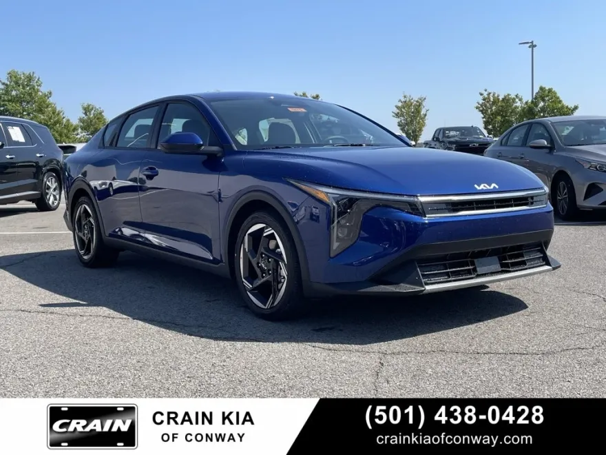 2025 Kia K4 EX photo 1
