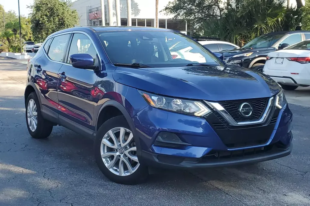 2020 Nissan Rogue Sport S photo 1