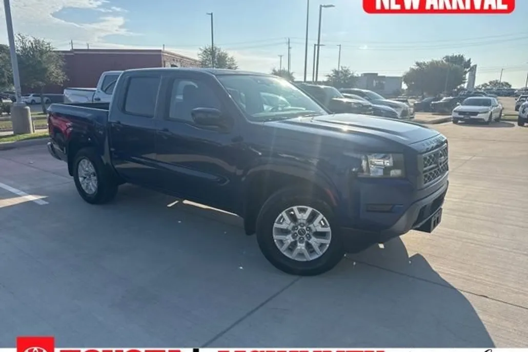 2022 Nissan Frontier SV photo 1