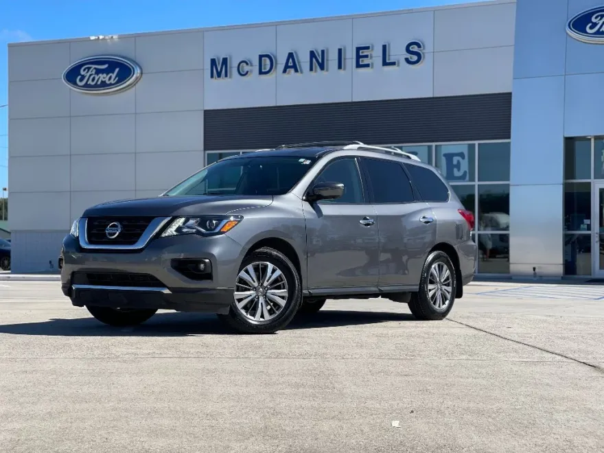 2020 Nissan Pathfinder SL photo 1