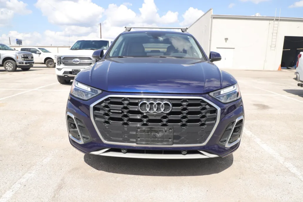 2022 Audi Q5 S line Premium Plus photo 1