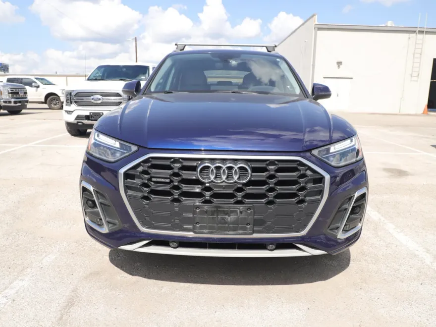 2022 Audi Q5 S line Premium Plus photo 1