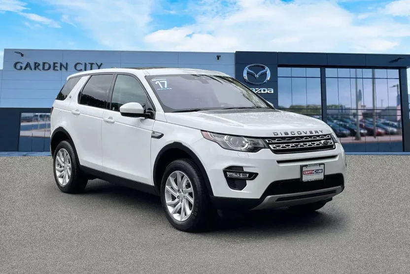 2017 Land Rover Discovery Sport HSE photo 1