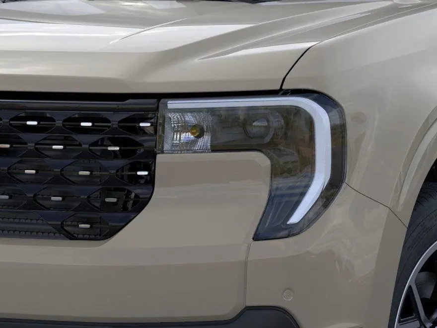 2025 Ford Maverick Lariat photo 1