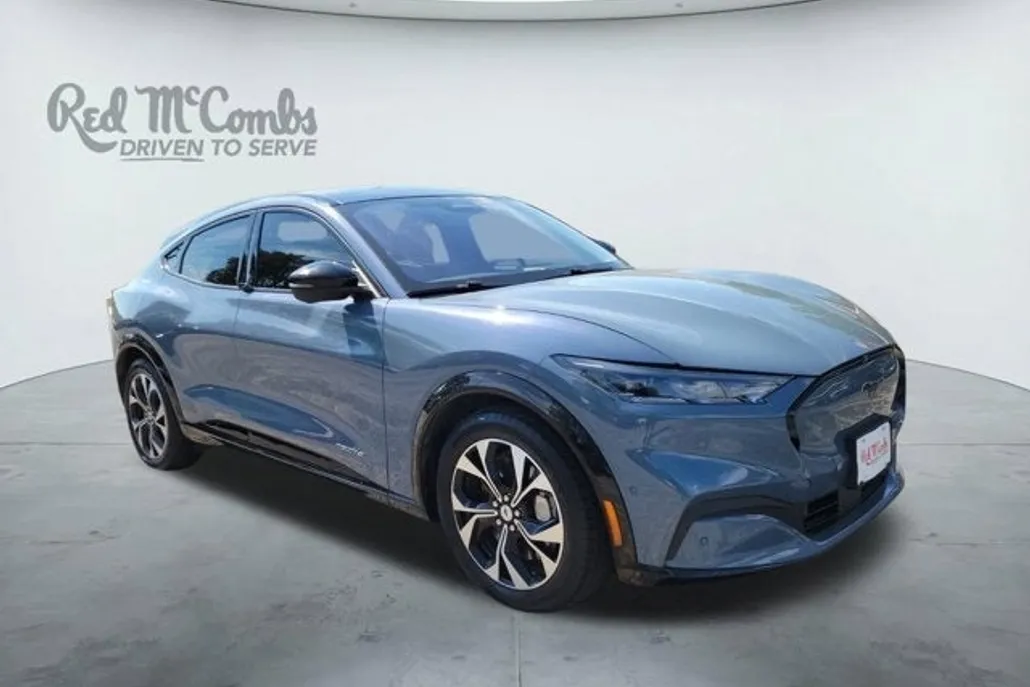 2023 Ford Mustang Mach-E Premium photo 1