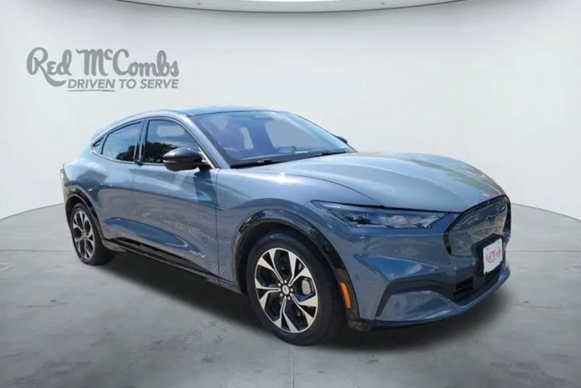 2023 Ford Mustang Mach-E Premium photo 1