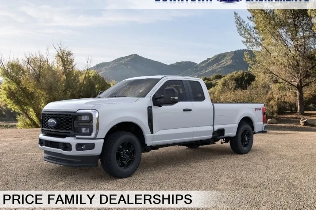 2025 Ford F-350 XL photo 1