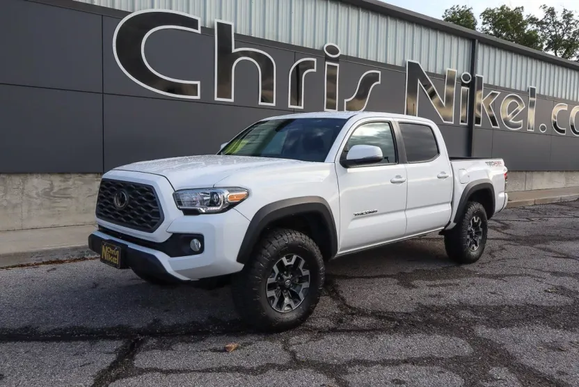 2023 Toyota Tacoma SR5 photo 1