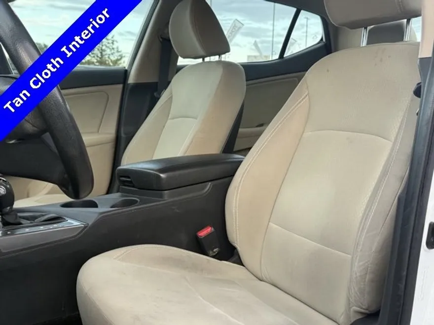 2013 Kia Optima LX photo 1