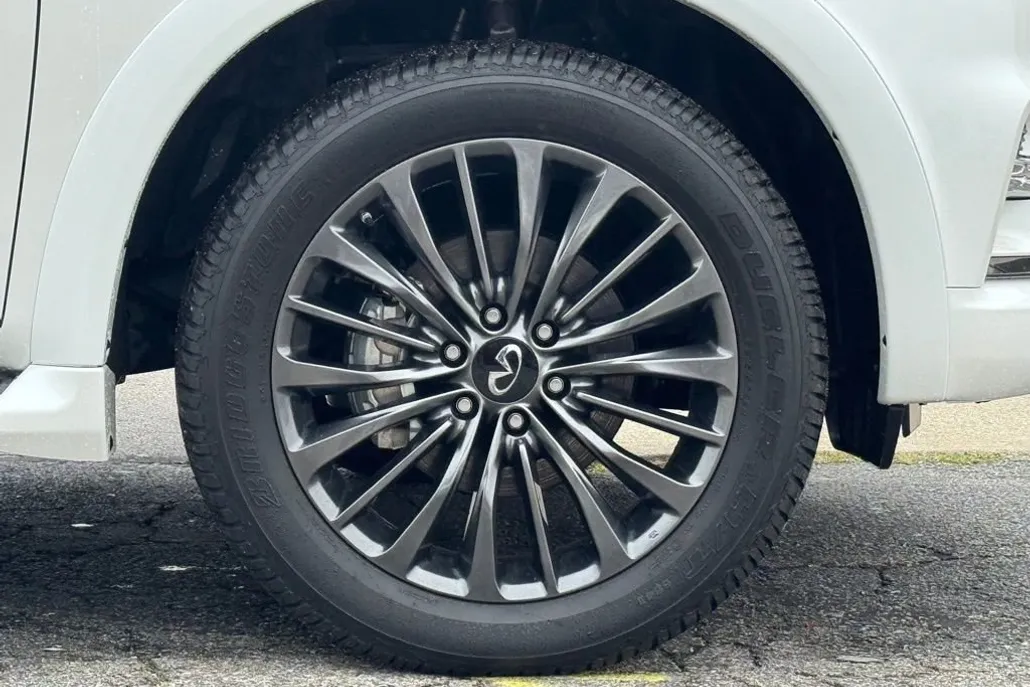 2024 Infiniti QX80 Sensory photo 1