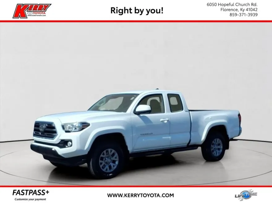 2018 Toyota Tacoma SR5 photo 1