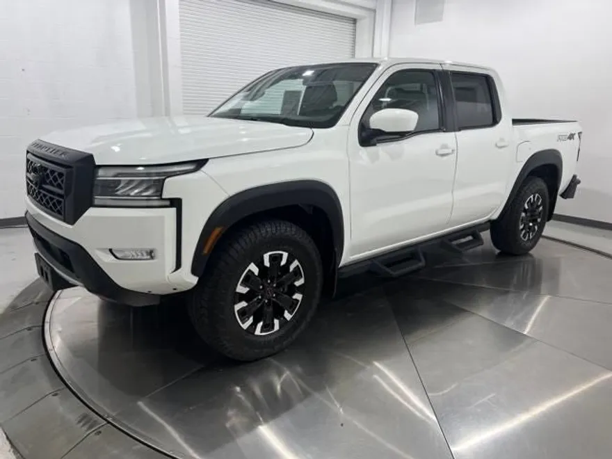 2022 Nissan Frontier PRO-4X photo 1