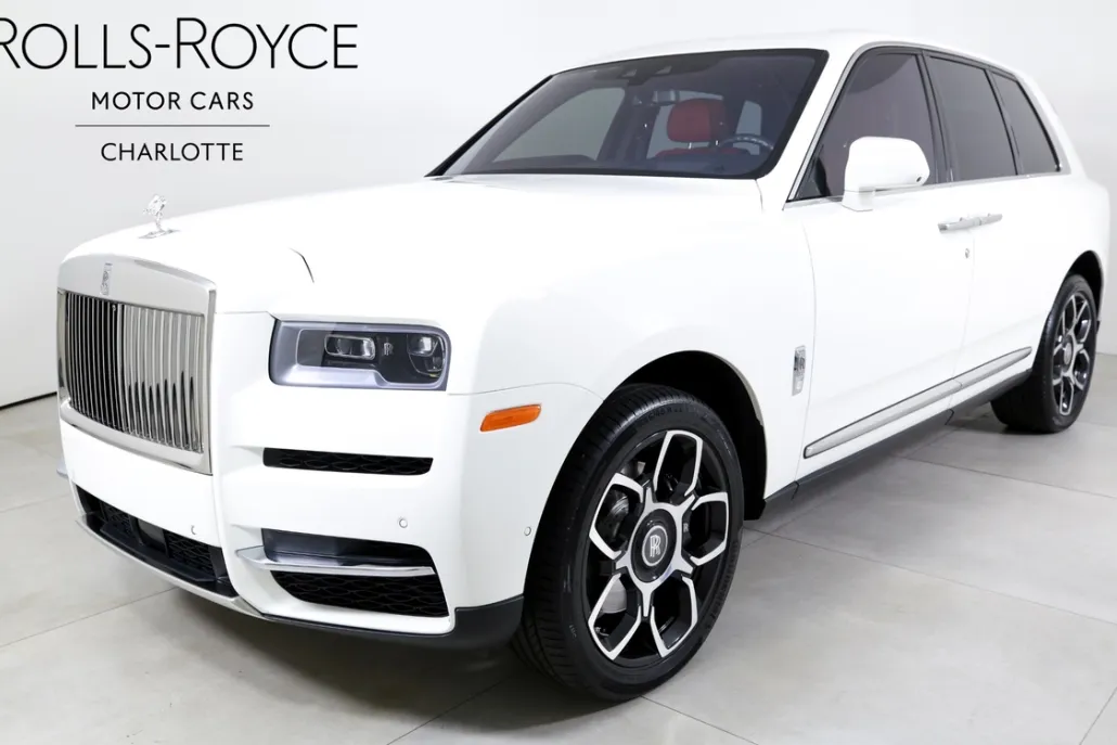 2020 Rolls Royce Cullinan photo 1