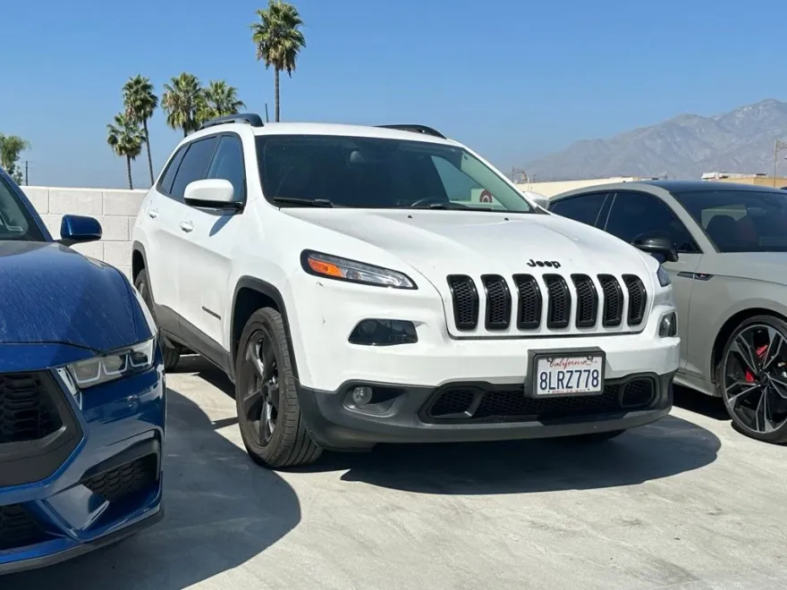 2018 Jeep Cherokee Latitude photo 1