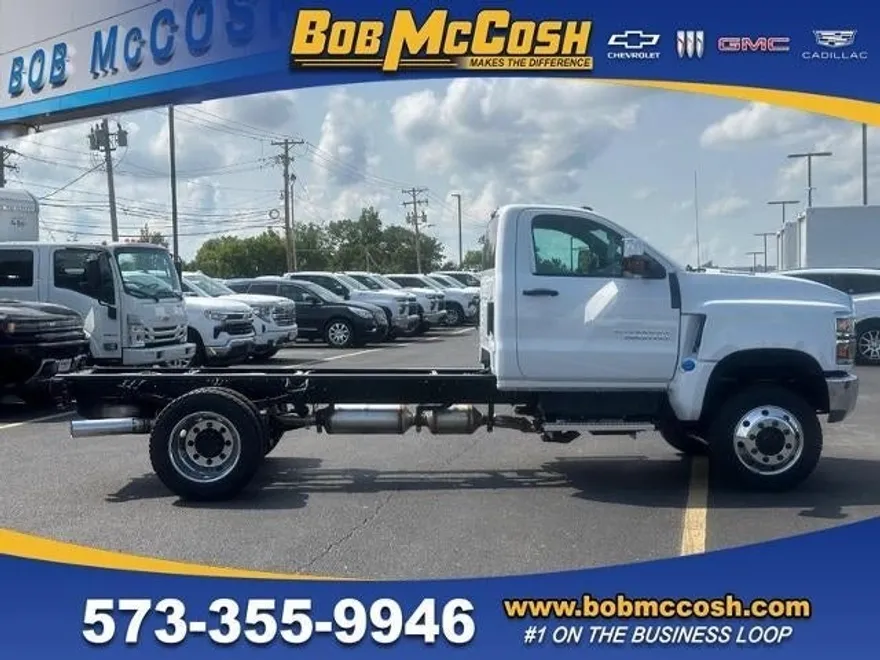2024 Chevrolet Silverado 5500HD Work Truck photo 1
