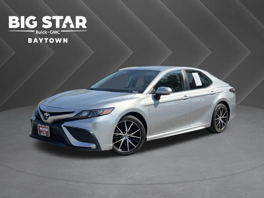 2024 Toyota Camry SE photo 1