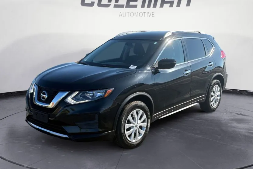 2017 Nissan Rogue S photo 1