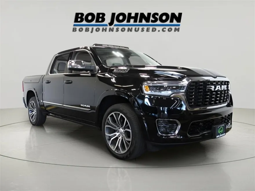 2025 Ram 1500 photo 1
