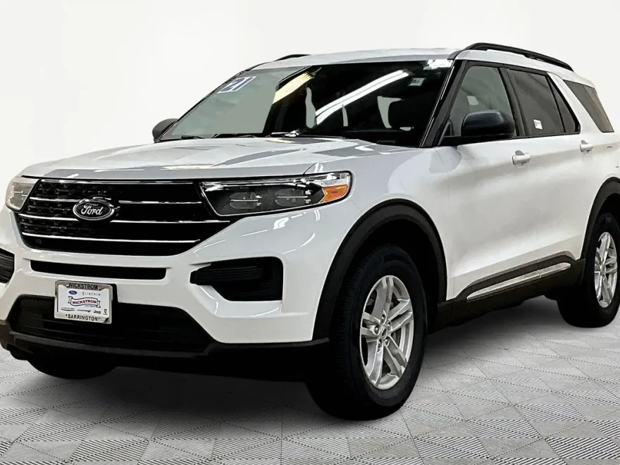 2021 Ford Explorer XLT photo 1