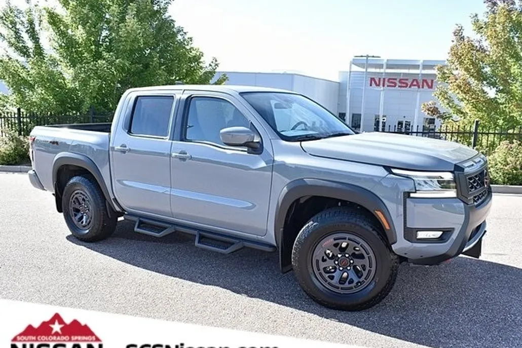 2025 Nissan Frontier PRO-4X photo 1