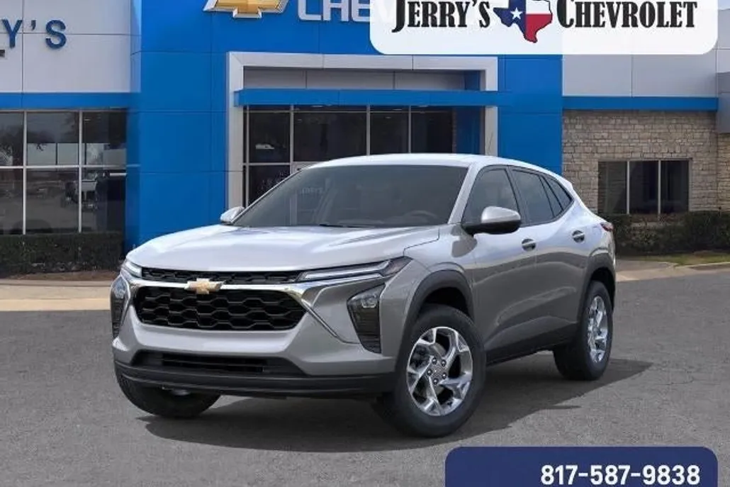 2026 Chevrolet Trax LS photo 1