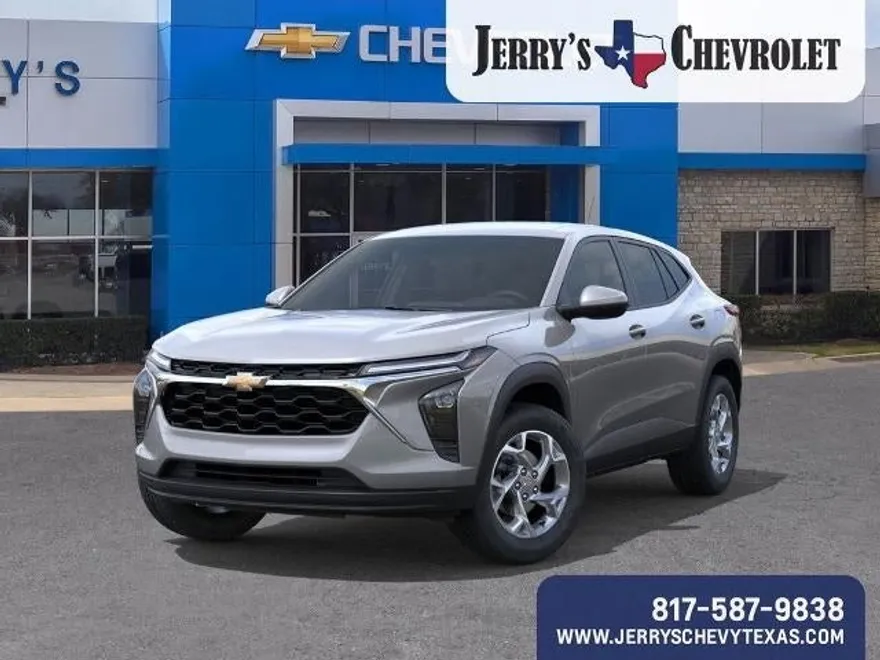 2026 Chevrolet Trax LS photo 1