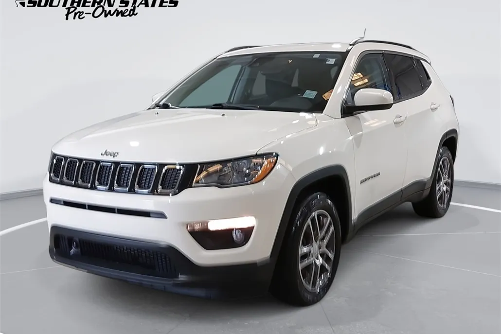 2020 Jeep Compass Latitude photo 1