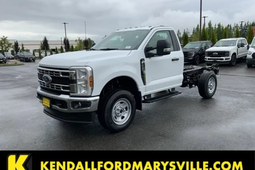 2025 Ford F-350 photo 1