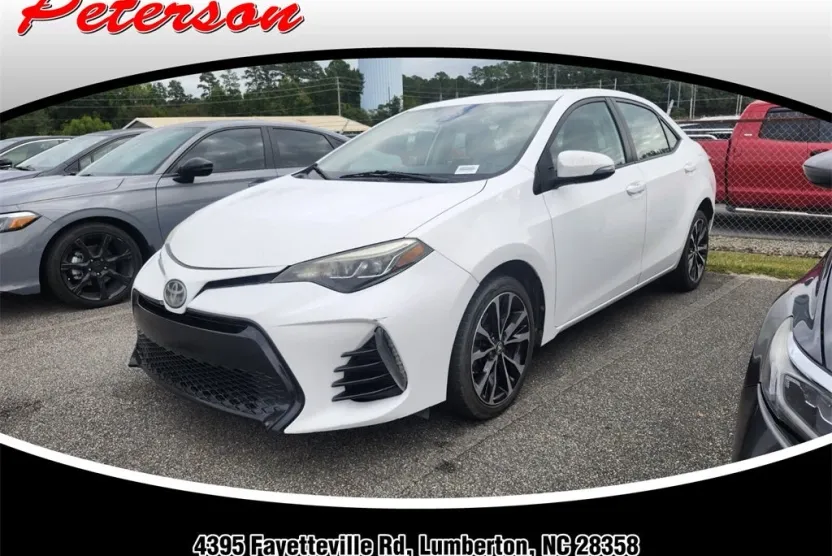 2017 Toyota Corolla Base photo 1