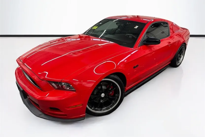 2014 Ford Mustang GT photo 1