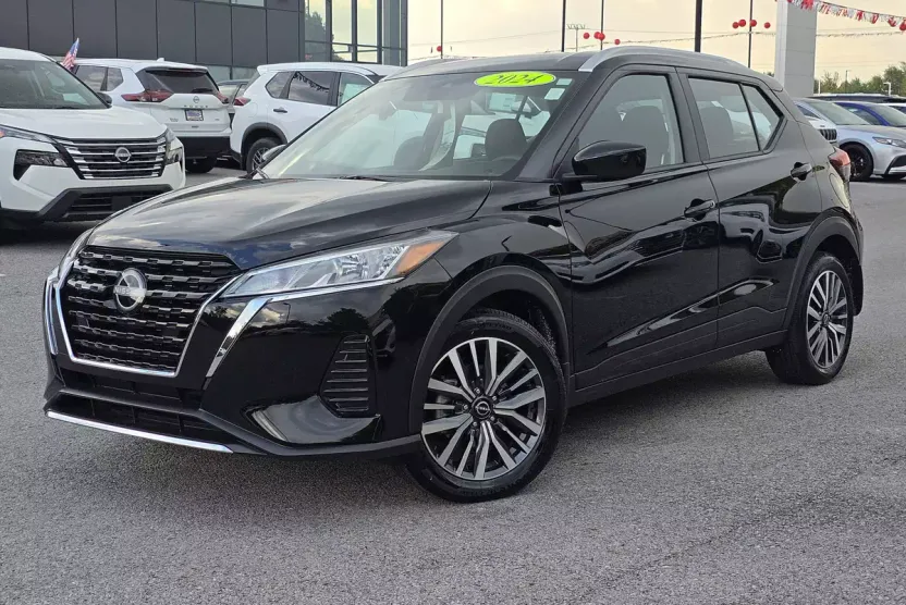 2024 Nissan Kicks SV photo 1