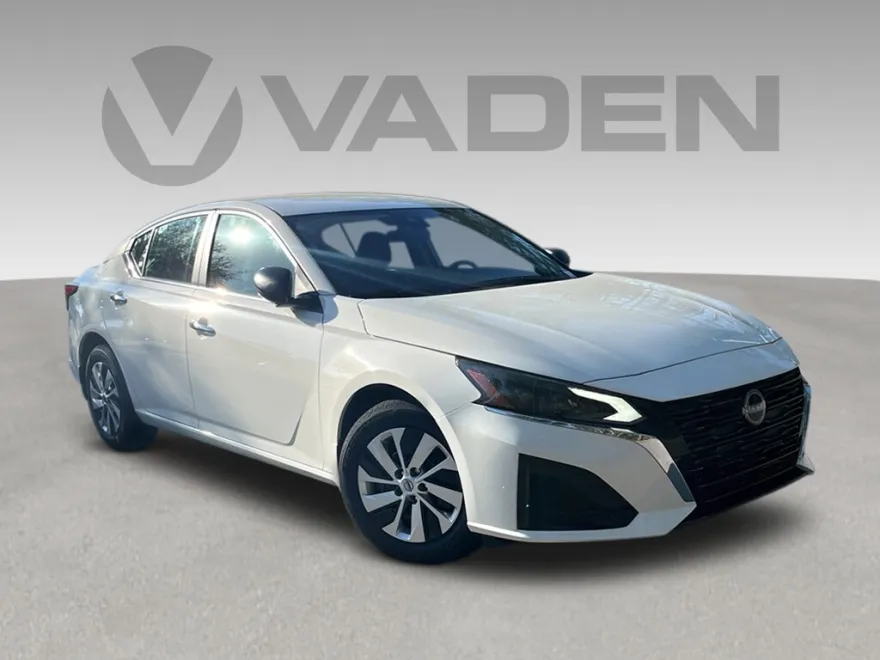 2024 Nissan Altima 2.5 S photo 1