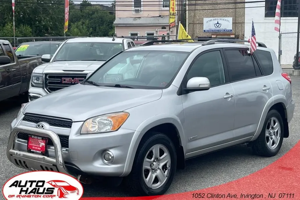 2012 Toyota RAV4 Limited photo 1