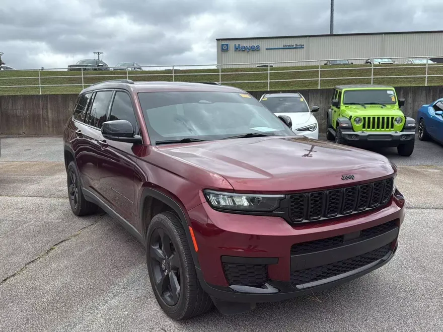 2022 Jeep Grand Cherokee Altitude photo 1