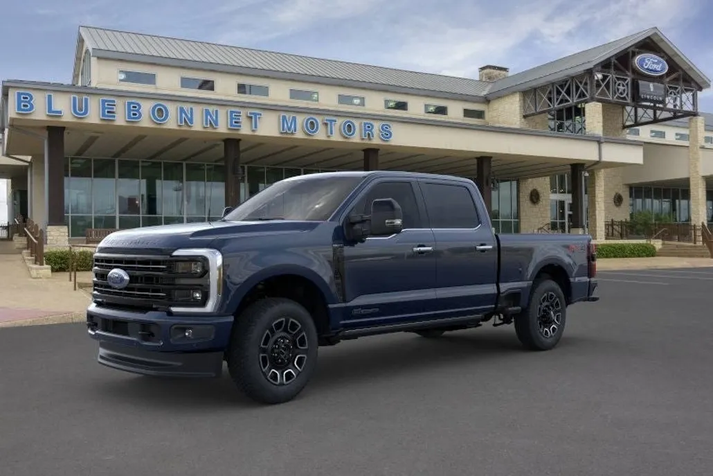 2025 Ford F-250 Platinum photo 1