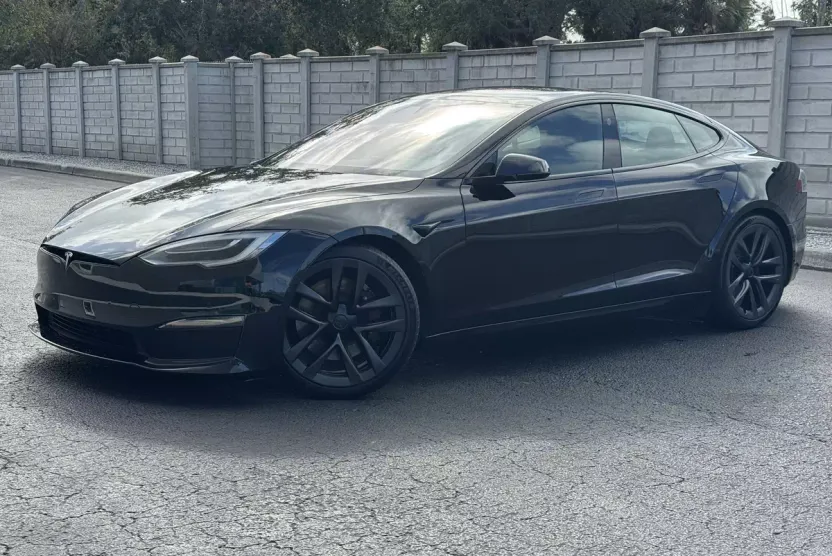 2021 Tesla Model S Long Range photo 1
