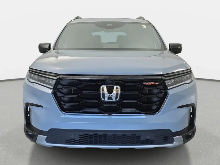 2023 Honda Pilot TrailSport photo 1