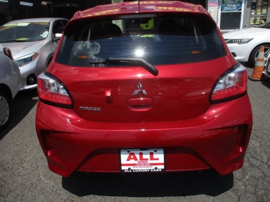 2021 Mitsubishi Mirage LE photo 1