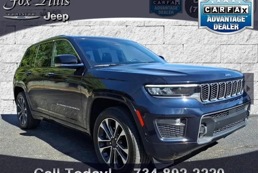 2023 Jeep Grand Cherokee Overland photo 1